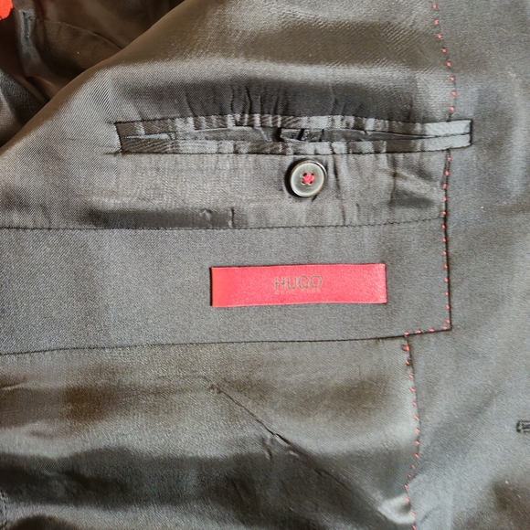 HUGO Boss Marzotto 100% Wool Blazer Suit Jacket Size 46R Black Red Lined - Picture 3 of 13